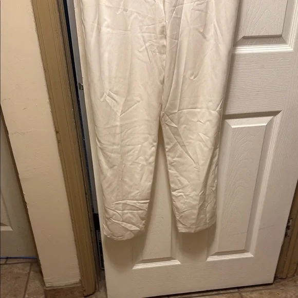 Express White Tailored Jumpsuit with V-Neck - Picture 4 of 6